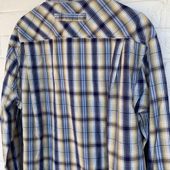 Duluth Trading Co Free Swingin' Chambray Long Sleeve Plaid Shirt - Picture 7 of 7